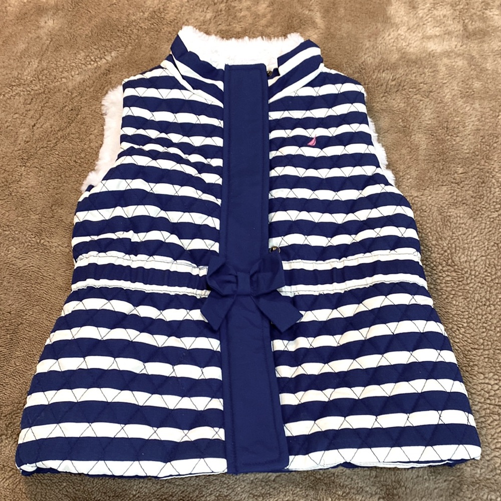 Brand new faux fur girl vest w tags